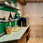 Casa Familiar Junto Al Con Zona De Juegos, Cine Y Bbq * Córdoba