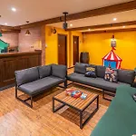 Casa Familiar Junto Al De La Encantada Con Zona De Juegos, Bbq Y Cine Сasa de vacaciones