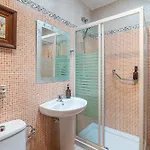 Casa Familiar Junto Al De La Encantada Con Zona De Juegos, Bbq Y Cine * Córdoba