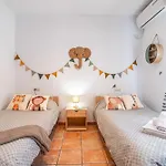Casa Familiar Junto Al De La Encantada Con Zona De Juegos, Bbq Y Cine