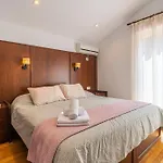 Сasa de vacaciones Casa Familiar Junto Al De La Encantada Con Zona De Juegos, Bbq Y Cine