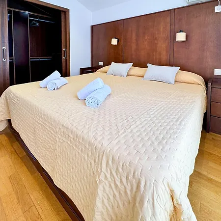 Vakantiehuis Casa Familiar Junto Al De La Encantada Con Zona De Juegos, Bbq Y Cine Córdoba