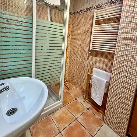 Casa Familiar Junto Al De La Encantada Con Zona De Juegos, Bbq Y Cine * Córdoba