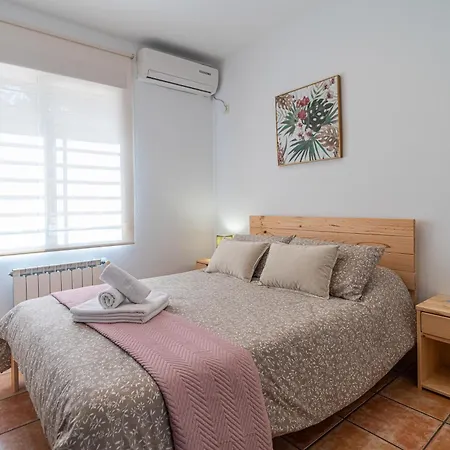 Casa Familiar Junto Al De La Encantada Con Zona De Juegos, Bbq Y Cine *