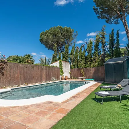 Casa Familiar Junto Al De La Encantada Con Zona De Juegos, Bbq Y Cine * Córdoba