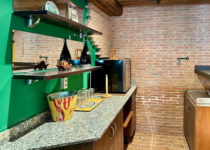 Casa Familiar Junto Al Lago Con Zona De Juegos, Cine Y Bbq * Córdoba