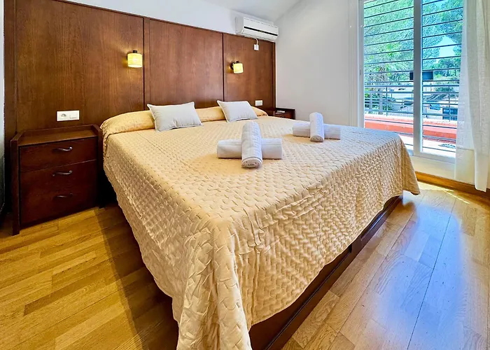 Casa Familiar Junto Al Con Zona De Juegos, Cine Y Bbq Vakantiehuis