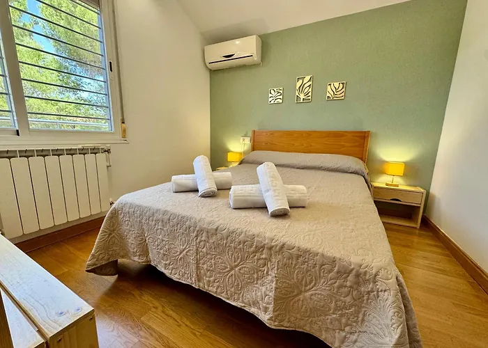 Casa Familiar Junto Al Con Zona De Juegos, Cine Y Bbq Córdoba