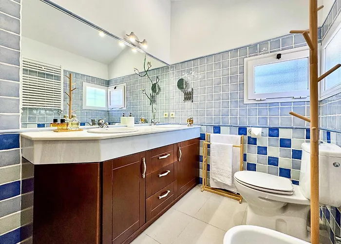 Vakantiehuis Casa Familiar Junto Al Con Zona De Juegos, Cine Y Bbq Córdoba