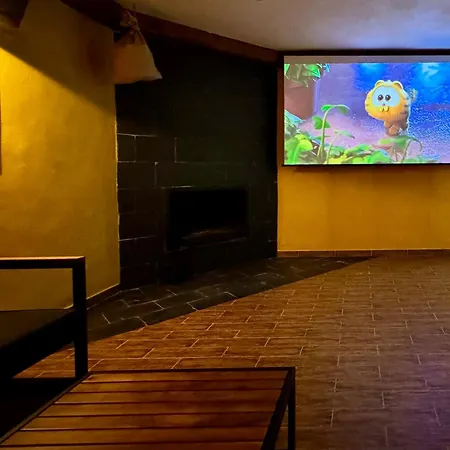 Casa Familiar Junto Al De La Encantada Con Zona De Juegos, Bbq Y Cine