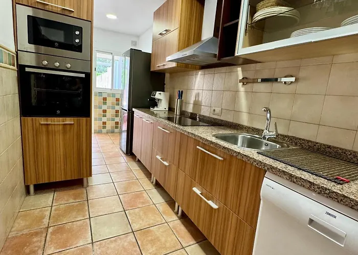 בית נופש Casa Familiar Junto Al Con Zona De Juegos, Cine Y Bbq