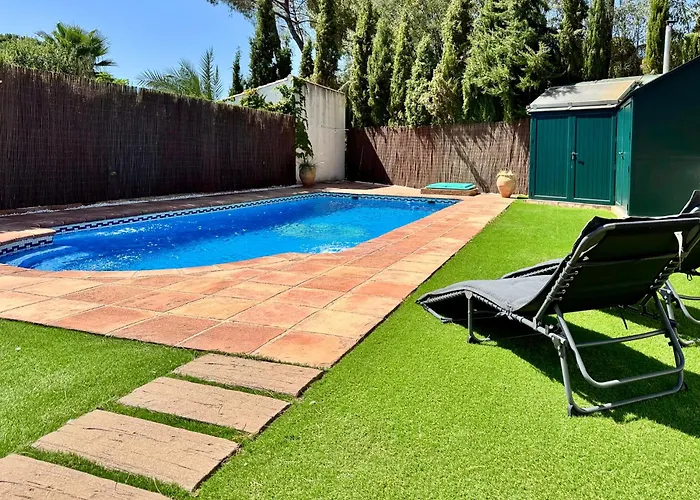 Casa Familiar Junto Al Con Zona De Juegos, Cine Y Bbq בית נופש *